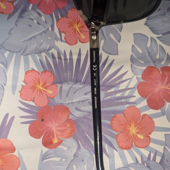 Katespade sunglasses - Picture 6 of 9